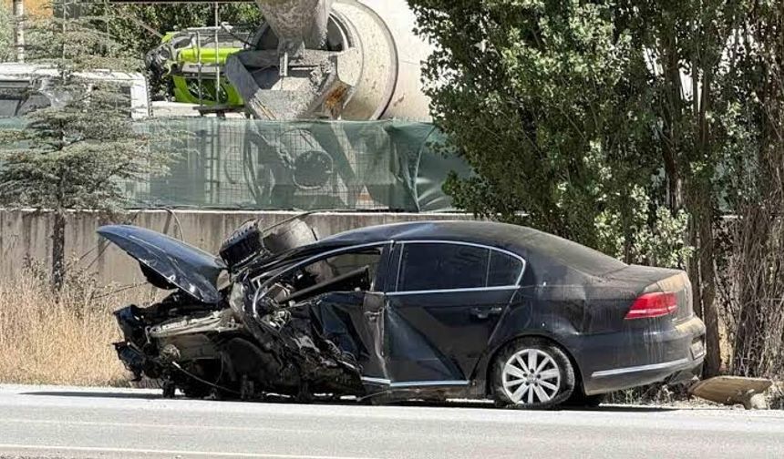 Ankara'da feci kaza: Aynı aileden 3 kişi yaralandı, 1'inin durumu ağır
