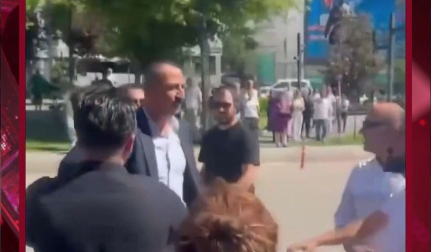Etimesgut Belediyesi önünde tansiyon yükseldi