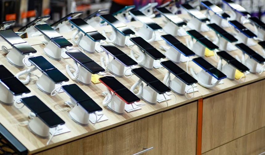 Ucuz telefon devri kapanıyor: Geri sayım başladı!