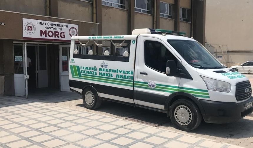 Elazığ'da acı olay: Ağıla kurt girdiğini sanıp ateş etti, yanlışlıkla eşini öldürdü!