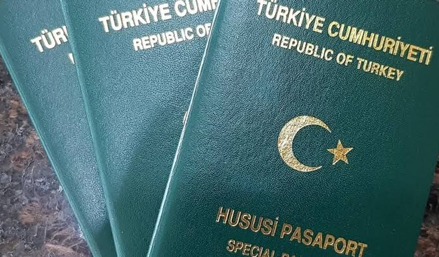 İki gruba daha yeşil pasaport yolu açıldı! İşte şartlar