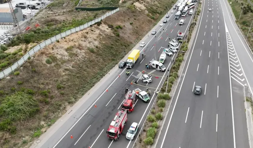 Kuzey Marmara Otoyolu'nda Feci Kaza: 2 Ölü, 6 Yaralı