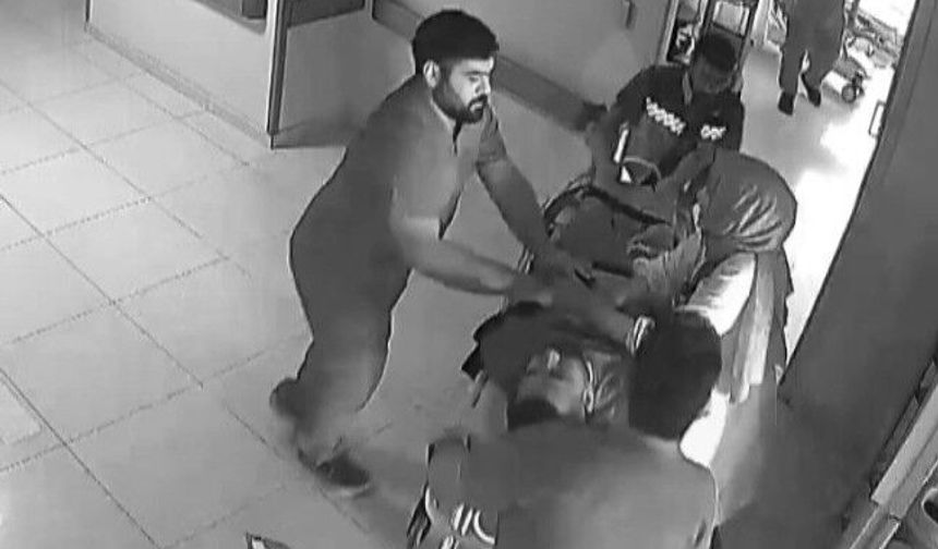 Kalbi iki kez duran hastadan kendisini hayata döndüren doktoruna anlamlı teşekkür