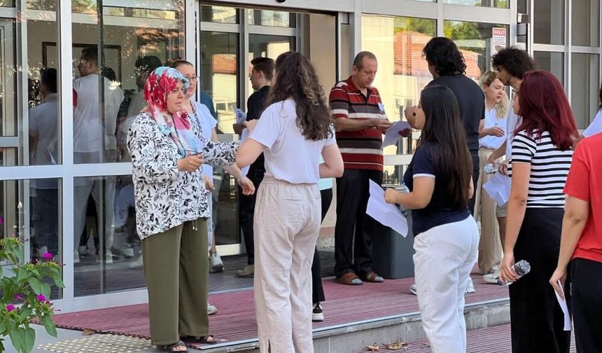 KPSS maratonunda ilk oturum başladı: Adaylar Ankara'da sınav heyecanı yaşıyor