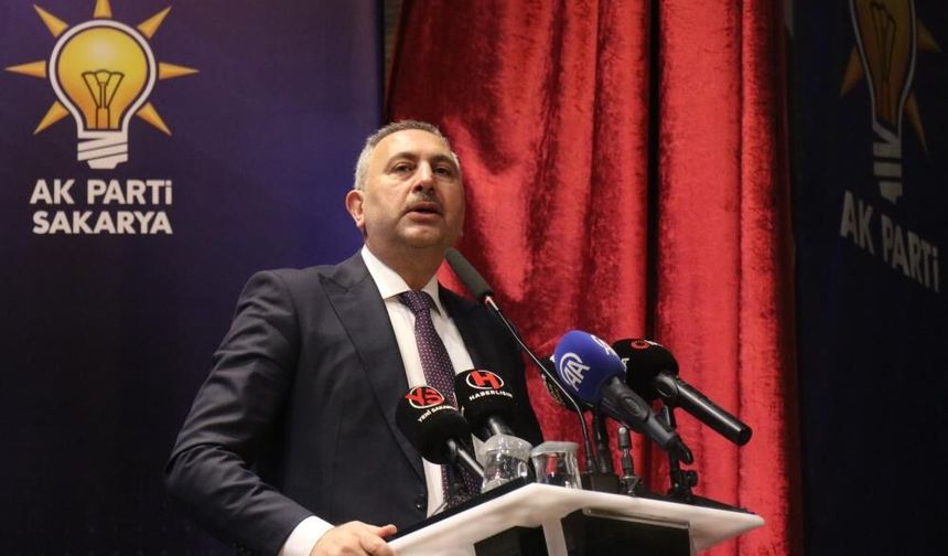 Abdulhamit Gül Sakarya'da konuştu: "Terör belasını gündemimizden kaldırıyoruz"