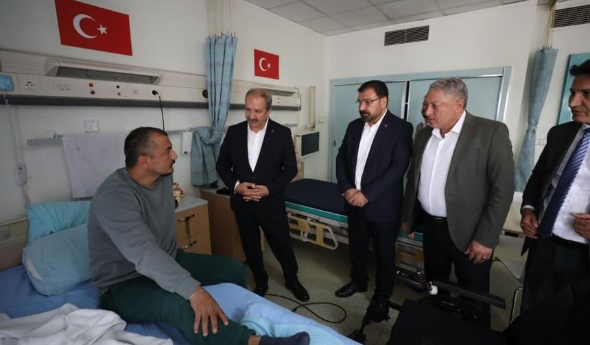 Ankara'da gazilere anlamlı ziyaret: Sağlık-Sen heyeti hastanede buluştu
