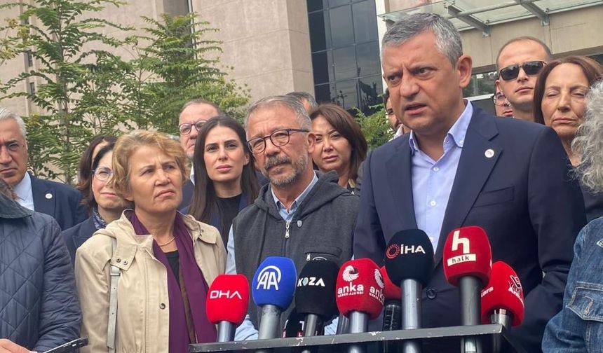 Özgür Özel Ankara'da gar saldırısı davasını takip etti: "İnsanlığa karşı işlenmiş bir suçtur"