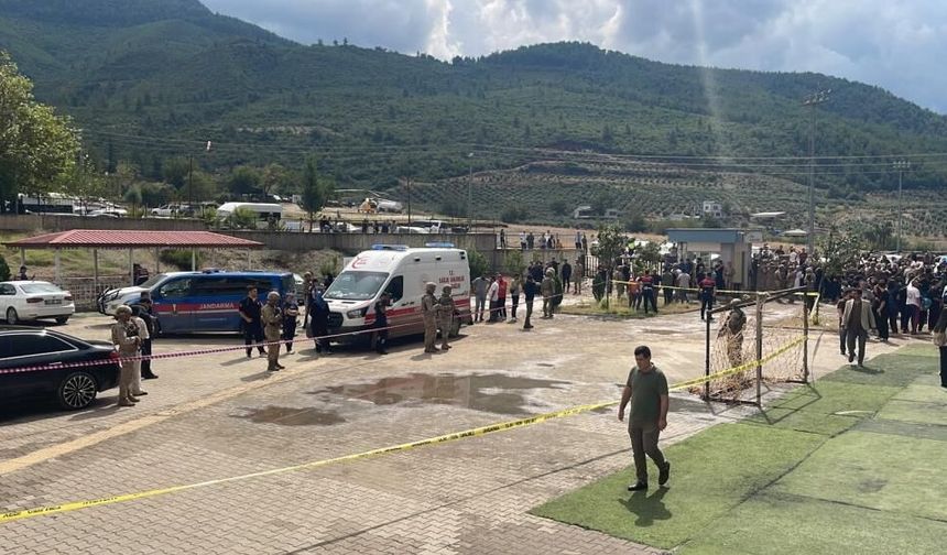 Osmaniye'de okul bahçesinde silahlı saldırı! Öğretmen Mehmet Bilgili hayatını kaybetti