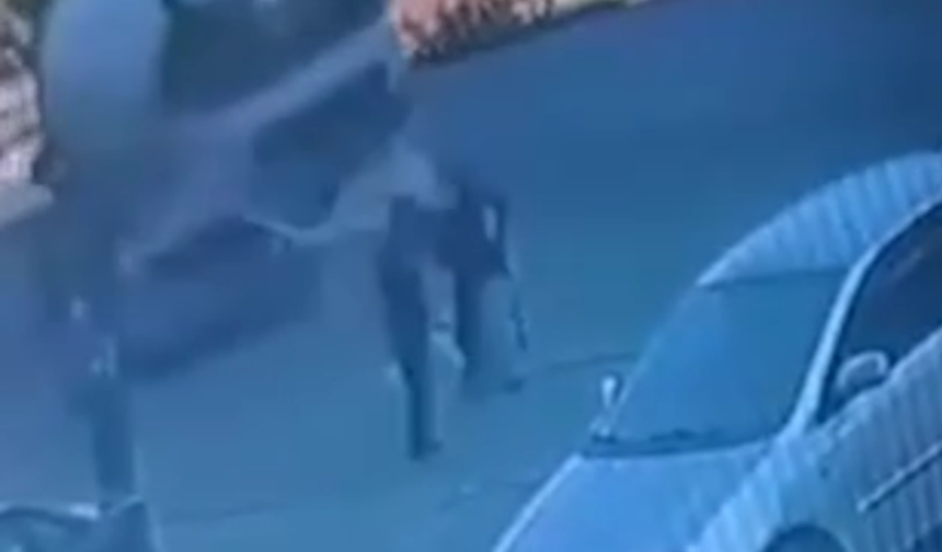 Ankara Mamak'ta beton mikseri dehşeti kamerada: Otomobili böyle sürükledi!