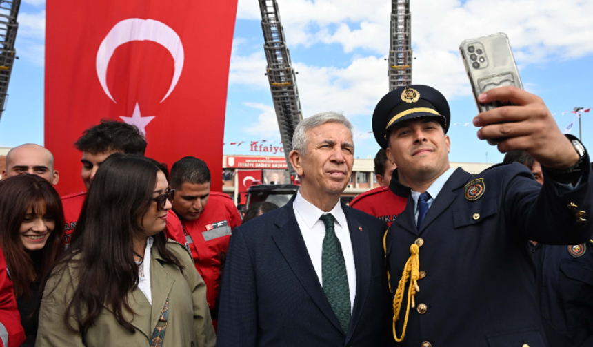 Ankara İtfaiyesi'nde 100 personel için yemin töreni: Hedef 2027'de 55 istasyon!