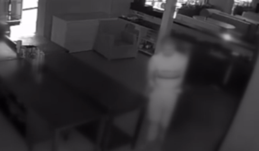 Kafeye giren hırsızların rahatlığı pes dedirtti: Yemek yapıp yediler