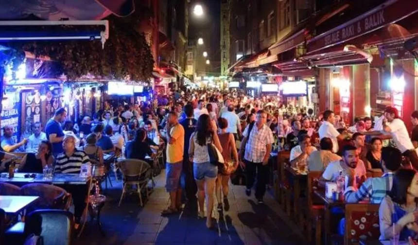 Eskişehir’de 'Barlar Sokağı kapatılsın' tartışması büyüdü: AK Partili Vekil Hatipoğlu geri adım atmadı