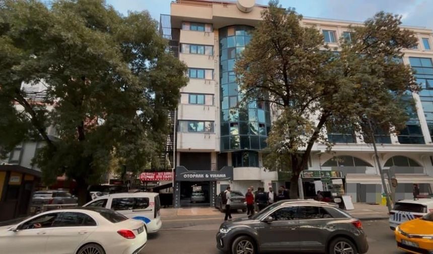 Ankara Çankaya'da korkutan olay: 6'ncı kattan otomobilin üzerine düştü!