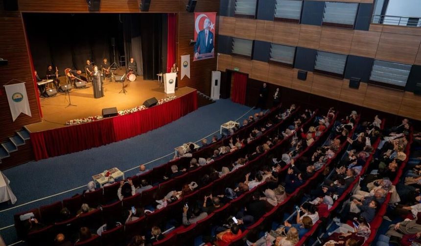 Ankara'nın başkent oluşunun 103'üncü yılı Gölbaşı'nda türkülerle kutlandı