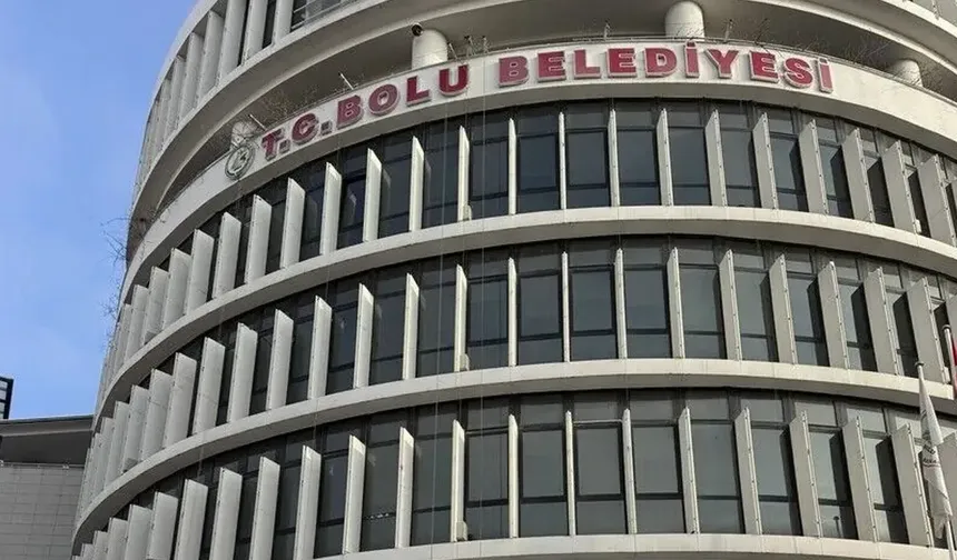 Bolu Belediyesi’ne şafak operasyonu: Başkan yardımcısı dahil 4 gözaltı