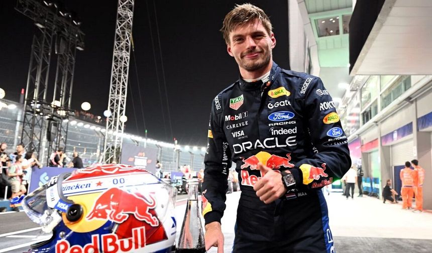 Singapur GP: Verstappen Sprint Yarışı pole pozisyonunu elde etti