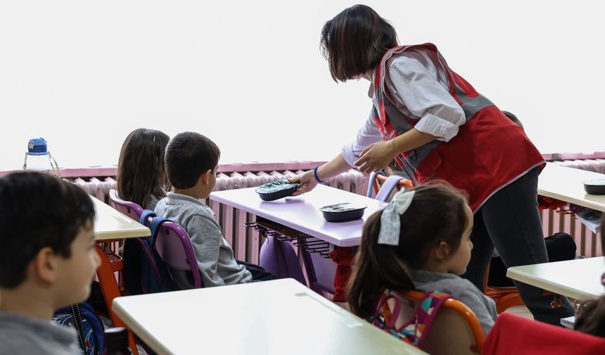Ankara'da 1.865 öğrenciye öğle yemeği desteği! Mutfaktan okula sıcacık geliyor