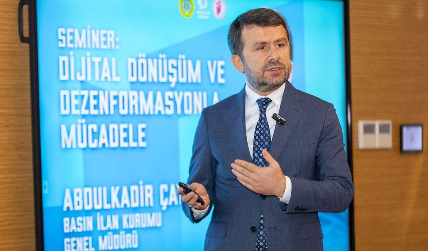 Abdulkadir Çay'dan iletişim fakültesi öğrencilerine: "Teyit edemediğiniz haber gerçek değildir"