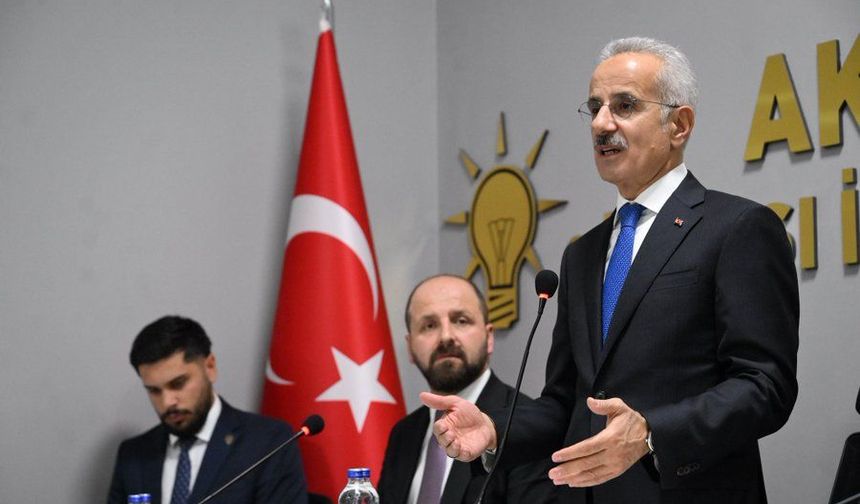Ankara Gölbaşı teşkilatıyla buluşan Uraloğlu’ndan hizmet mesajı