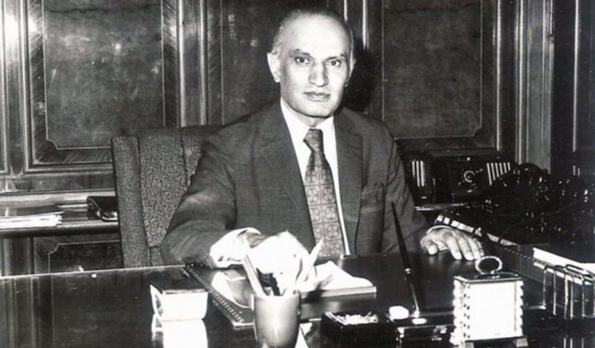 Ziya Müezzinoğlu kimdir? Hangi partiden? Çocukları kimler? İşte eserleri